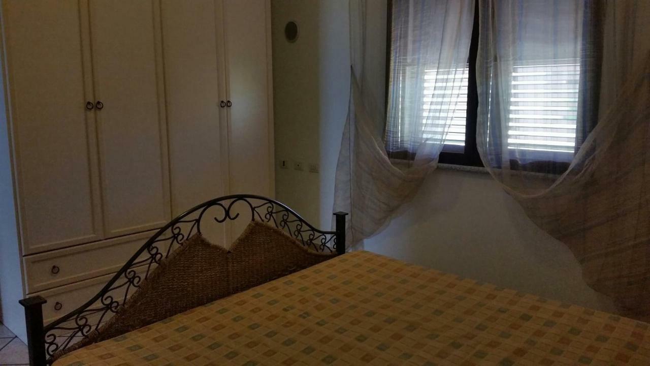 Casa Alice Lägenhet Budoni Exteriör bild