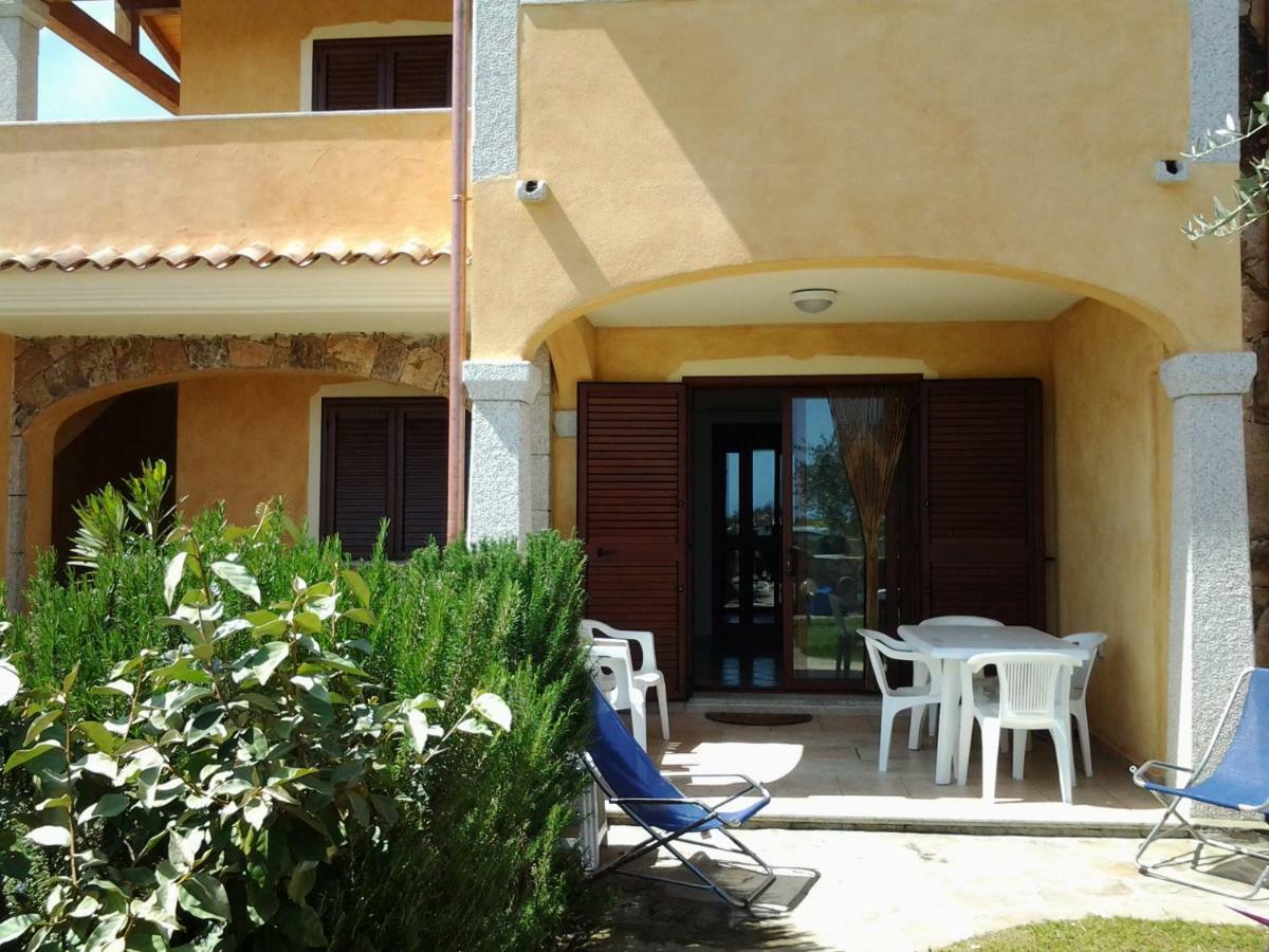 Casa Alice Lägenhet Budoni Exteriör bild
